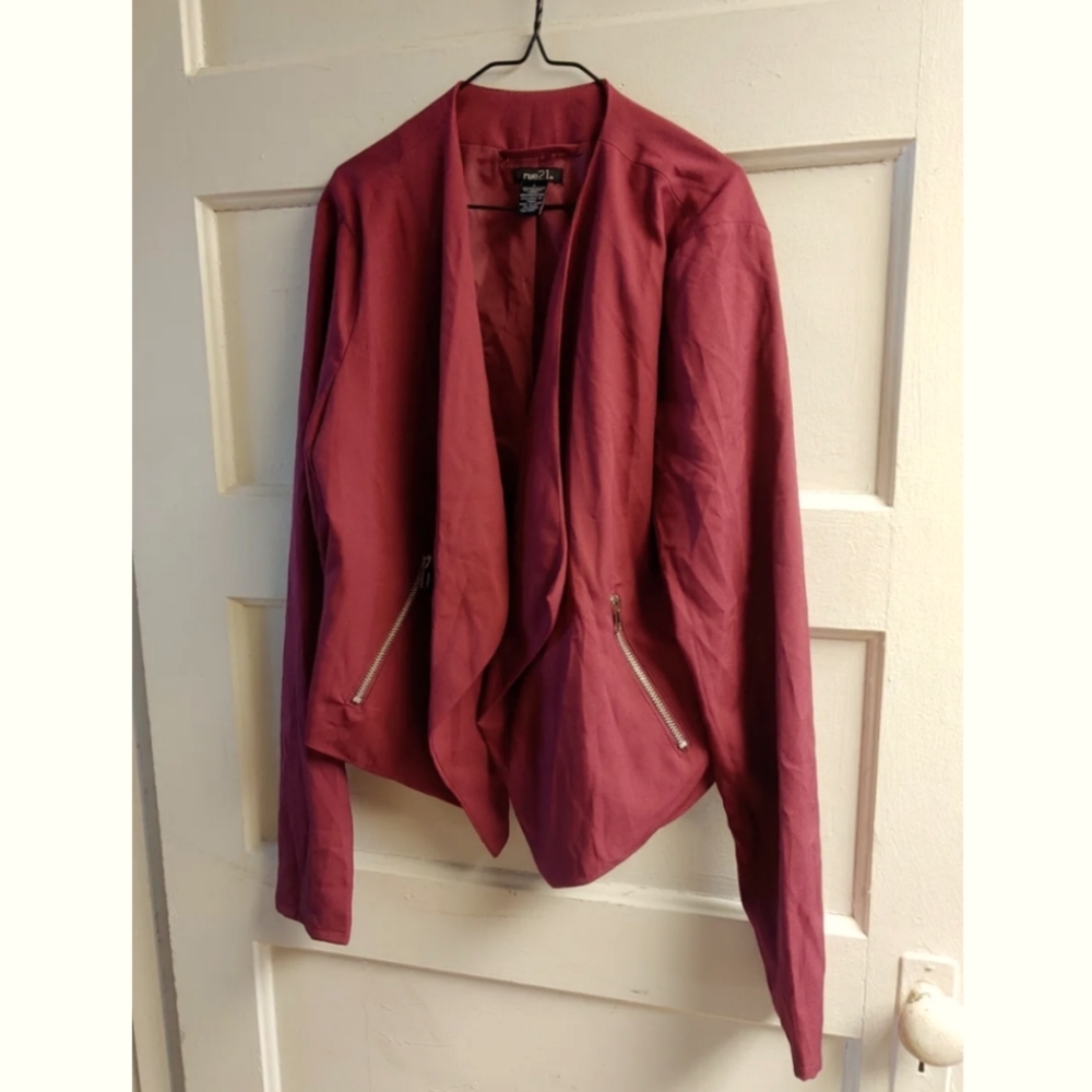 Open slouchy burgundy blazer